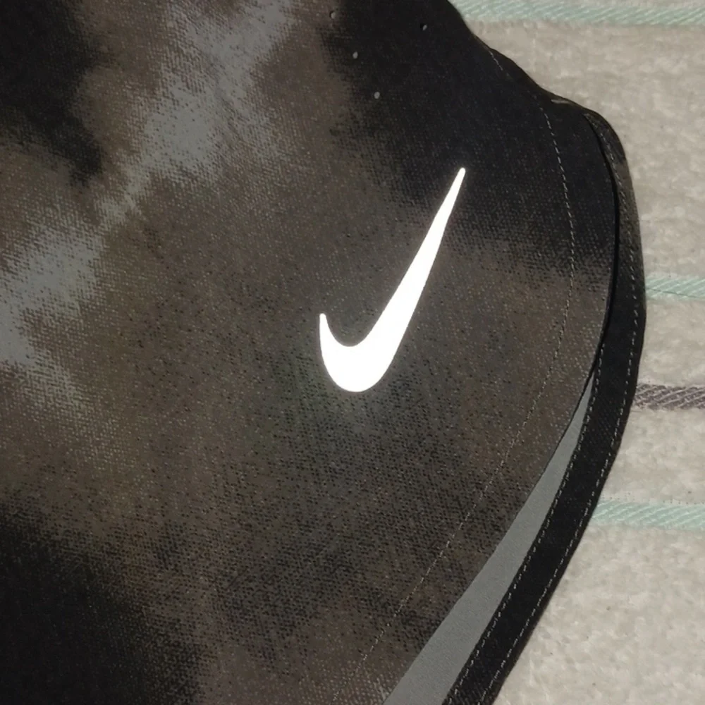 NIKE RUNNING SHORTS - Picture 2 of 8